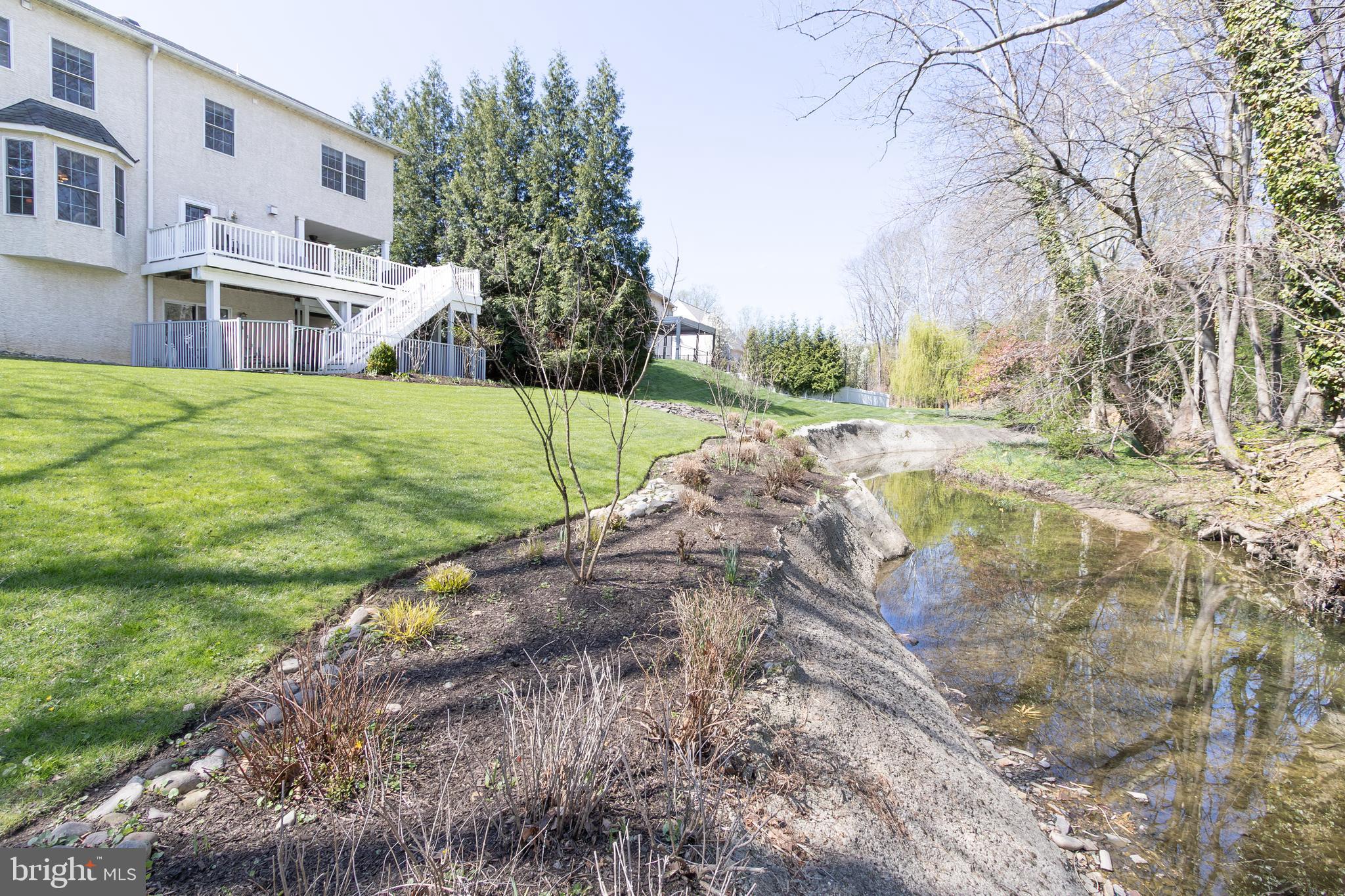 MEADOW BROOK - Residential