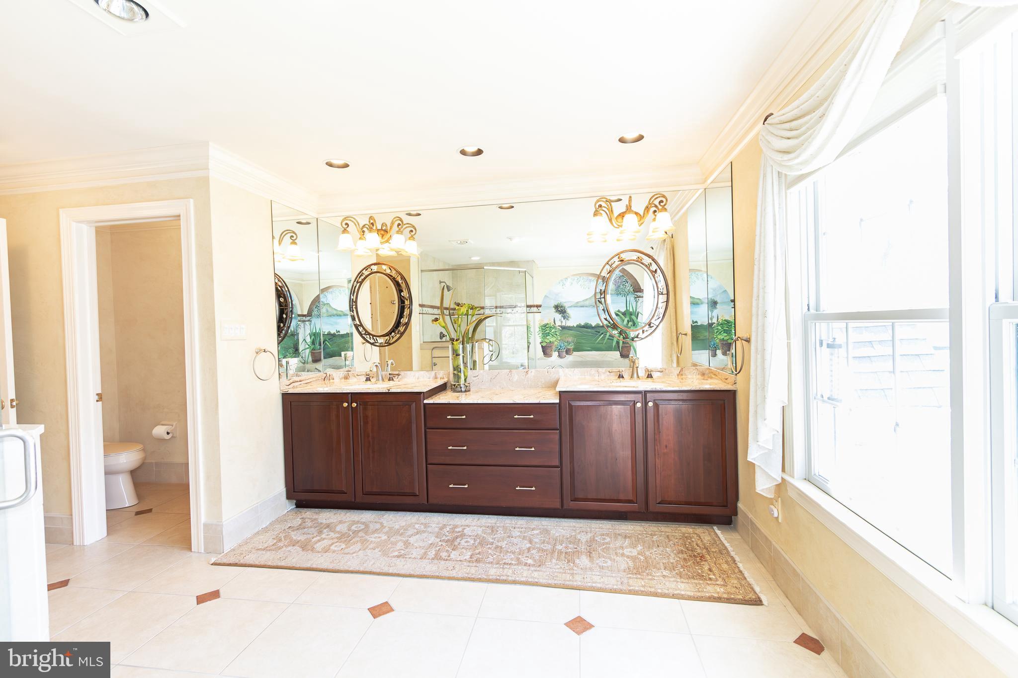 MEADOW BROOK - Residential