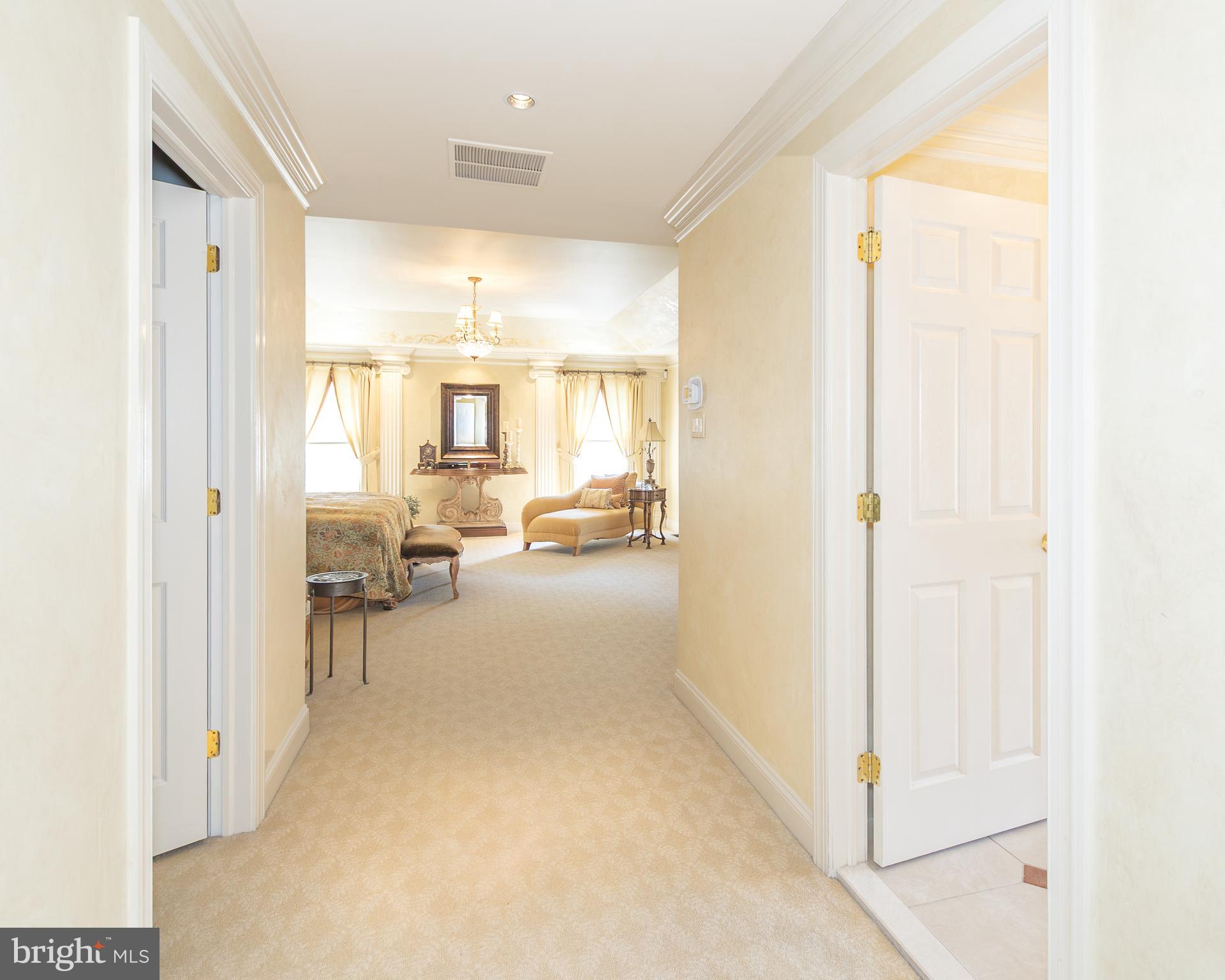 MEADOW BROOK - Residential