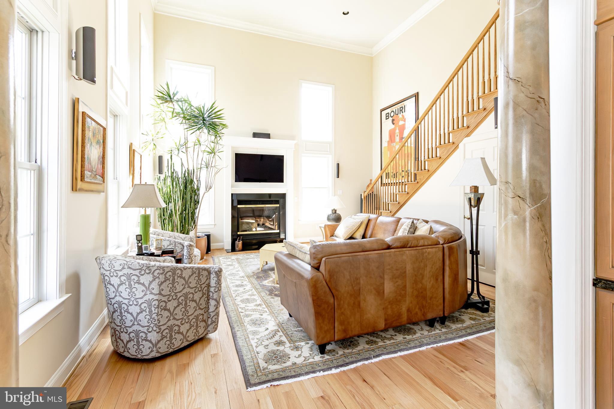 MEADOW BROOK - Residential