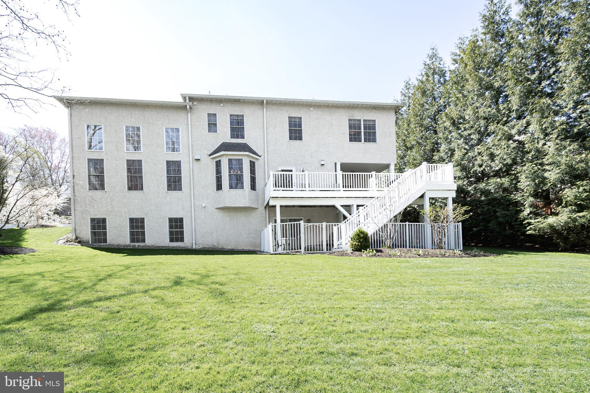 MEADOW BROOK - Residential