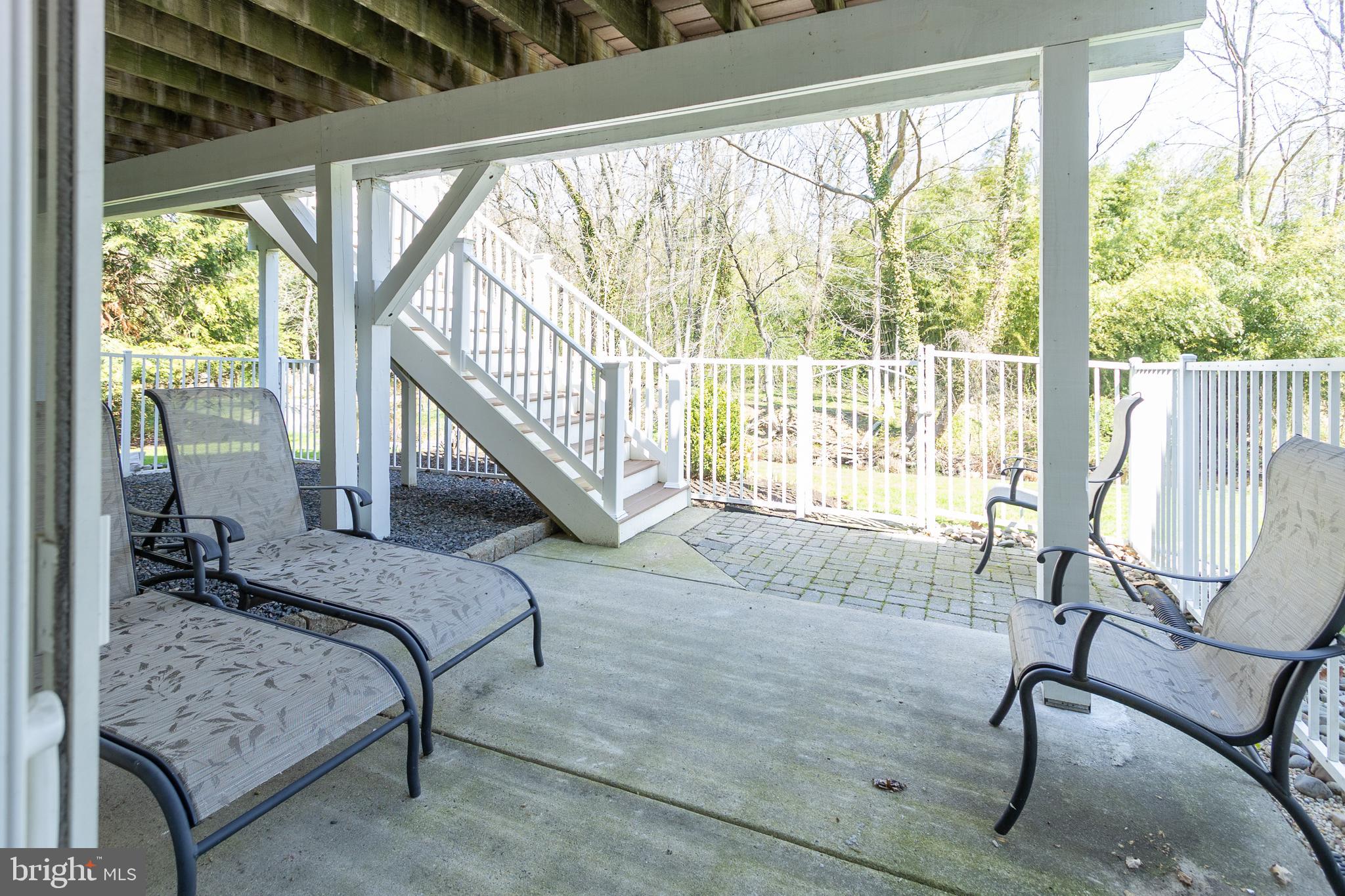 MEADOW BROOK - Residential