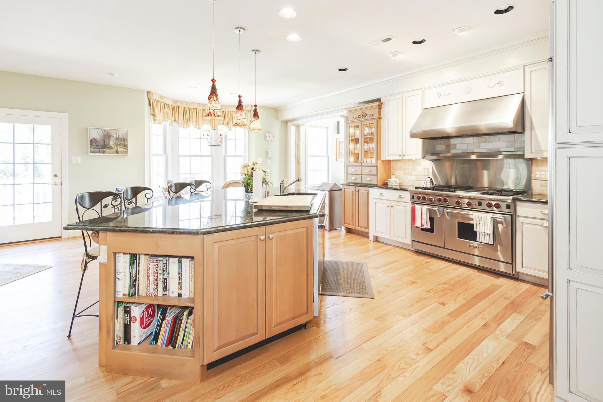 MEADOW BROOK - Residential