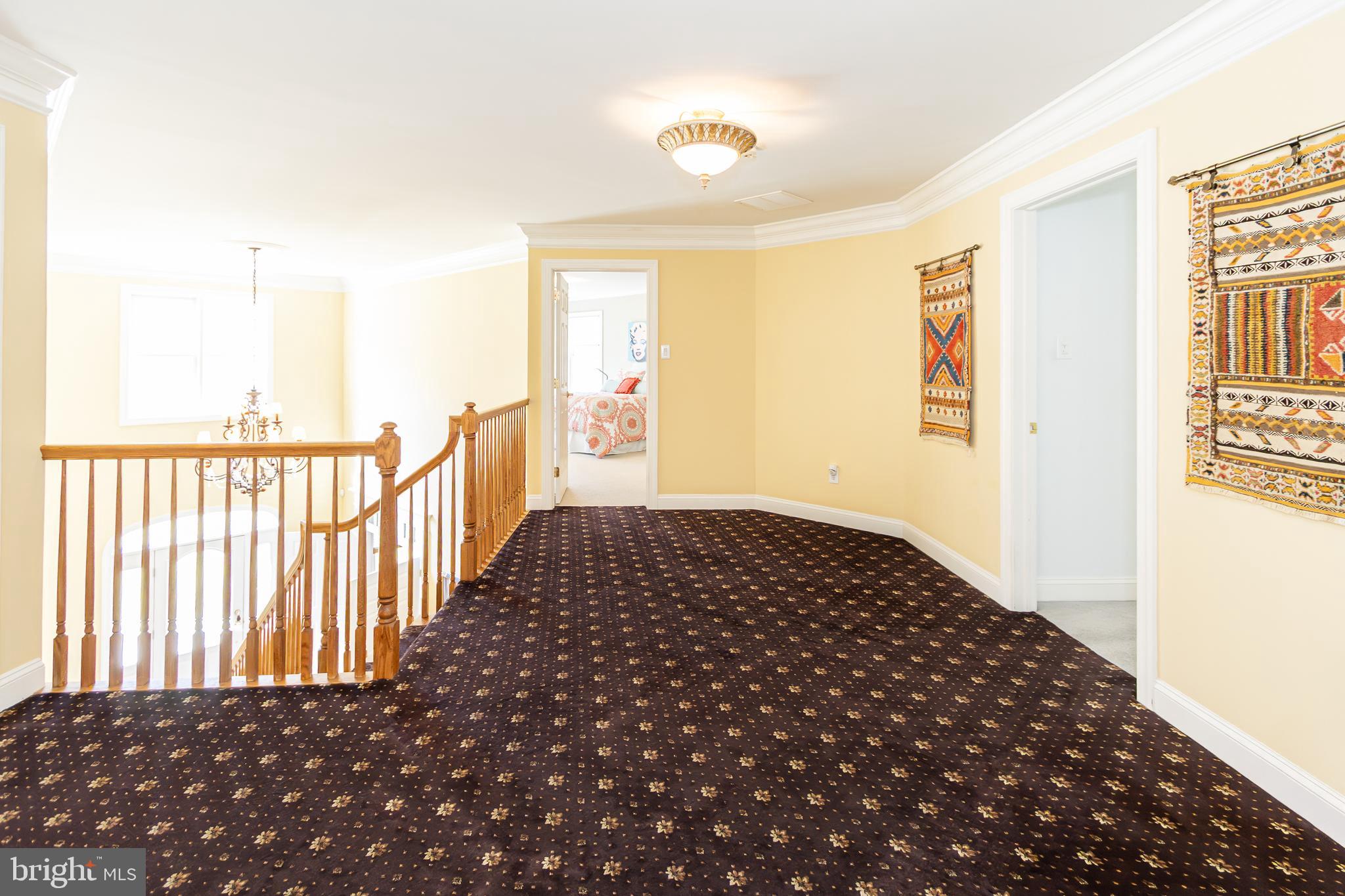 MEADOW BROOK - Residential