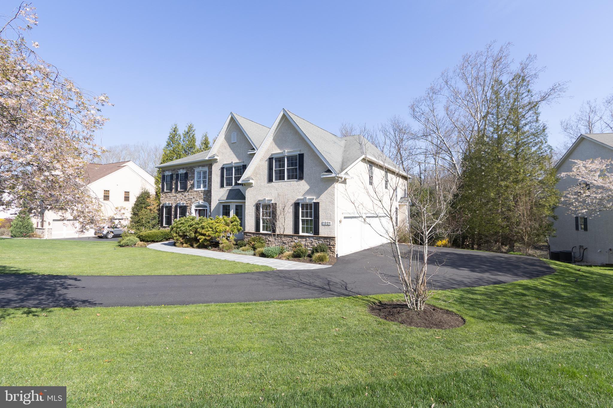 1321 MEADOWBROOK COURT