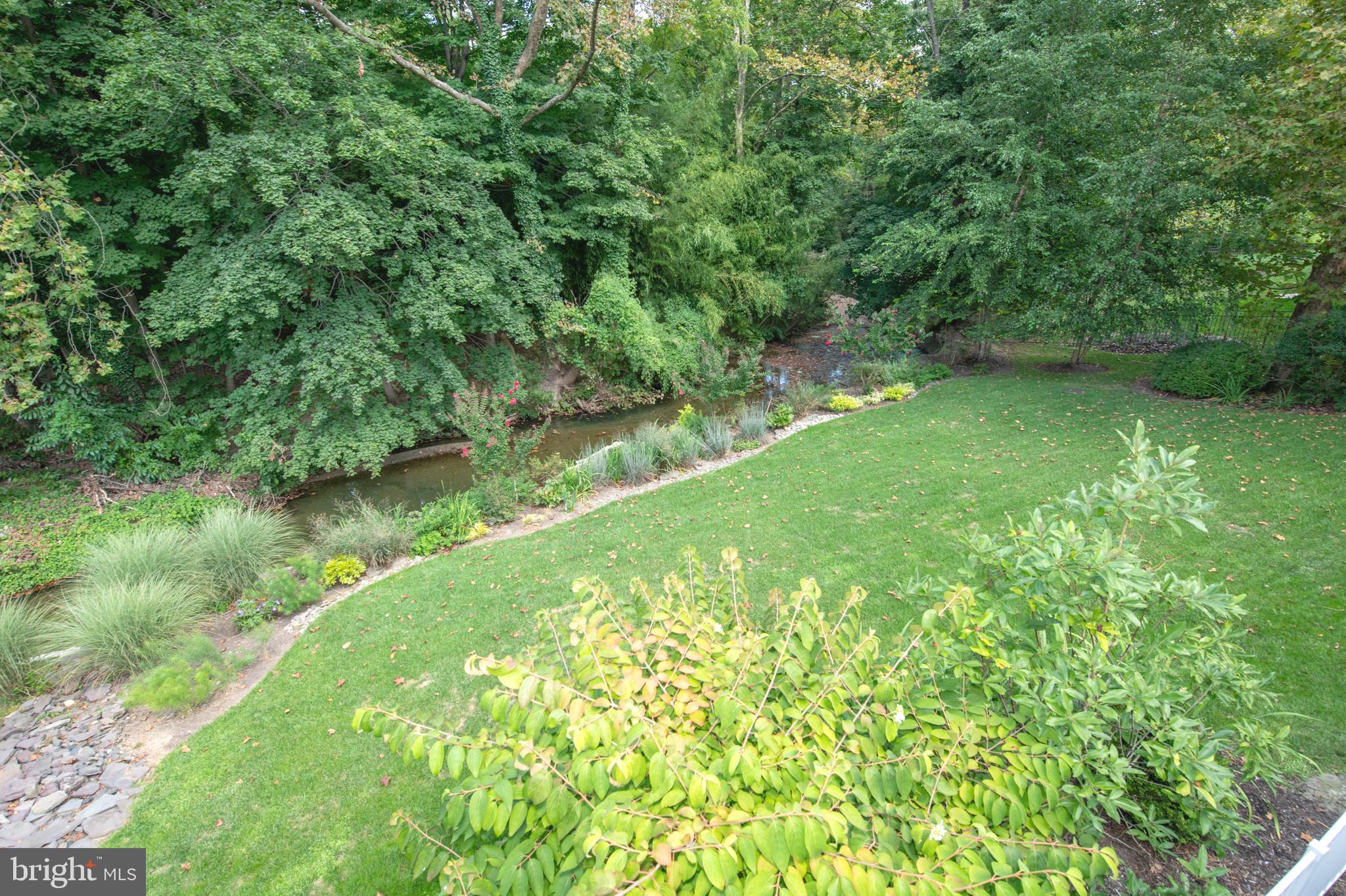 MEADOW BROOK - Residential