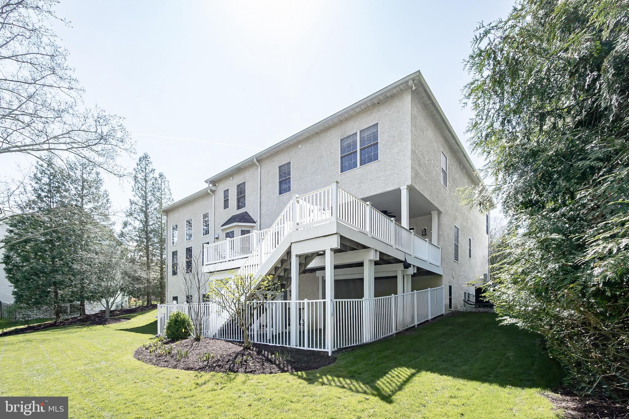 MEADOW BROOK - Residential