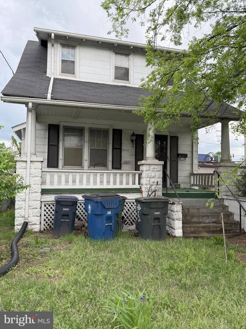 1622 EASTERN AVENUE NE WASHINGTON DC 20019