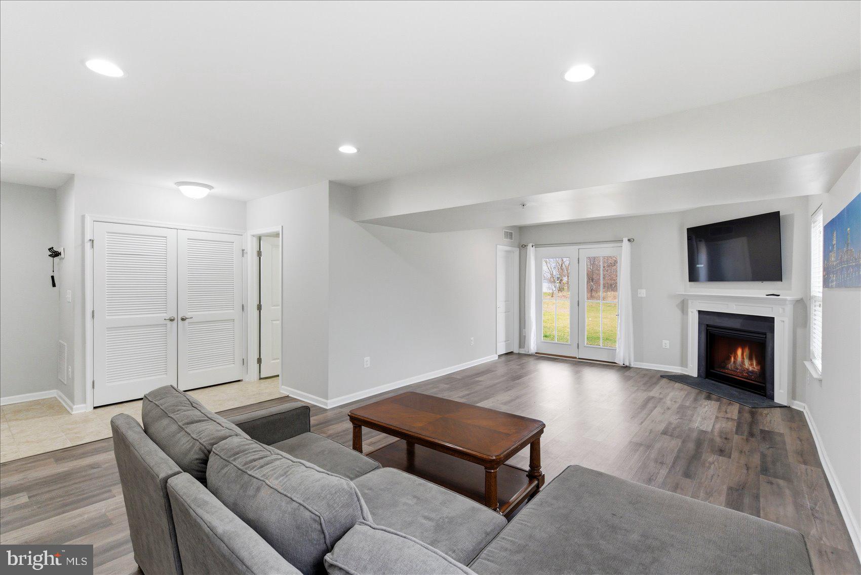 MAGNESS MILL - Residential