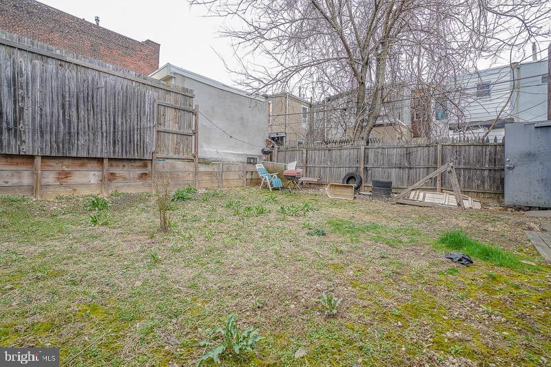 KENSINGTON - Commercial Lease