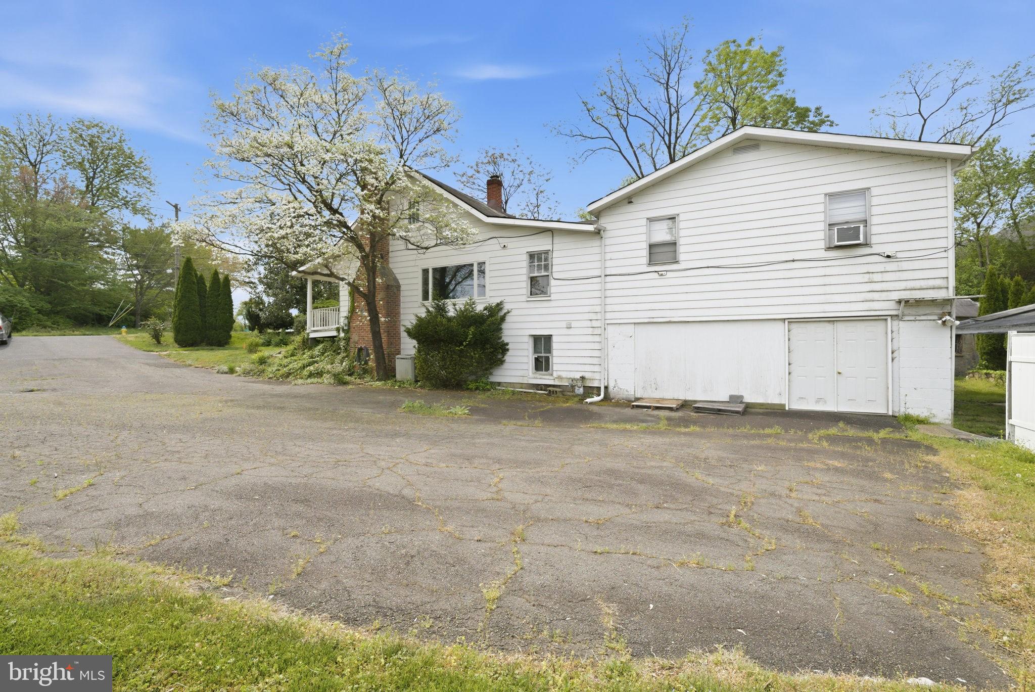 ARLINGWOOD - Residential