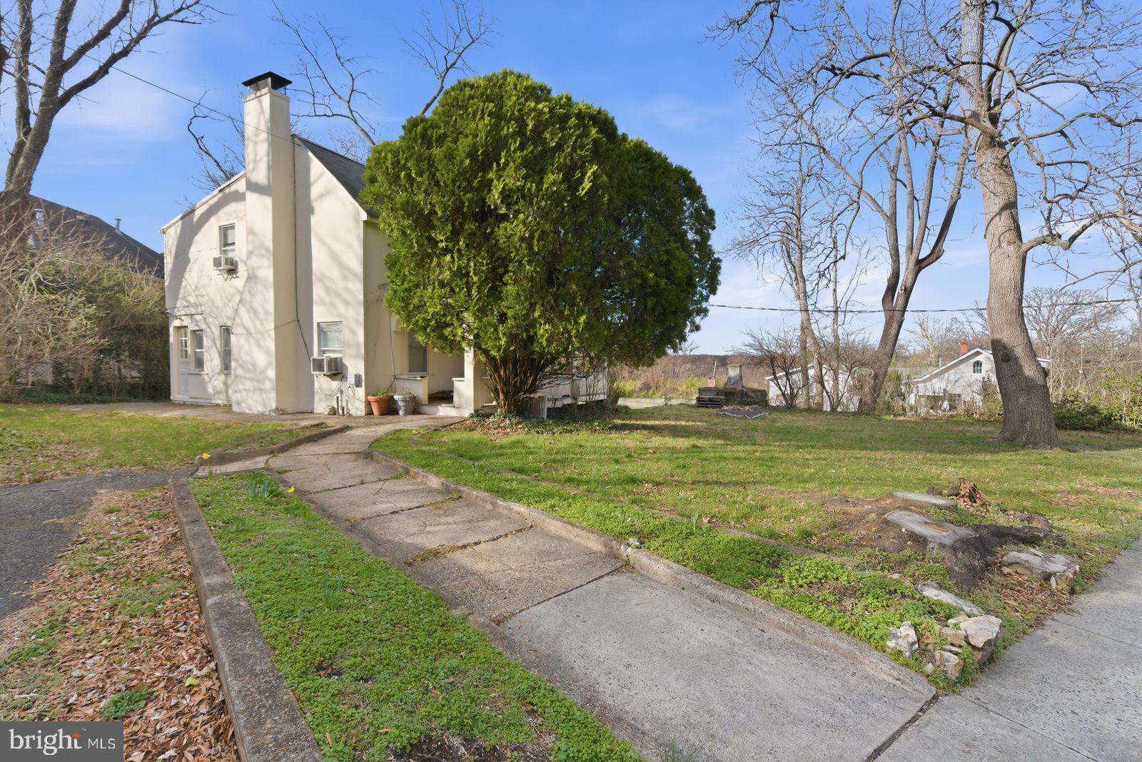 ARLINGWOOD - Residential