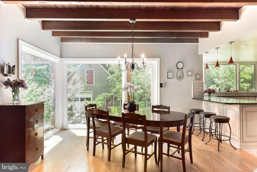 Custom- Built Gem w/ gourmet kitchen: Wolf appl, honed granite, Italian tile floor, u/m farm sink. Mudroom/1st  floor laundry combo, 9-ft wood & beam ceilings, Pella windows/doors, new roof & Velux skylights, oak & wide plank pine floors, gorgeous bluestone patio leads to barn-style garage w/2nd story. Newly renovated basement & full bath. Large lot w/circular drive. Community-exclusive boat ramp.