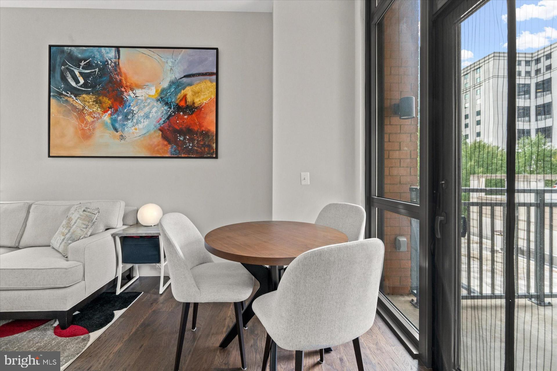 CLARENDON - Residential Lease