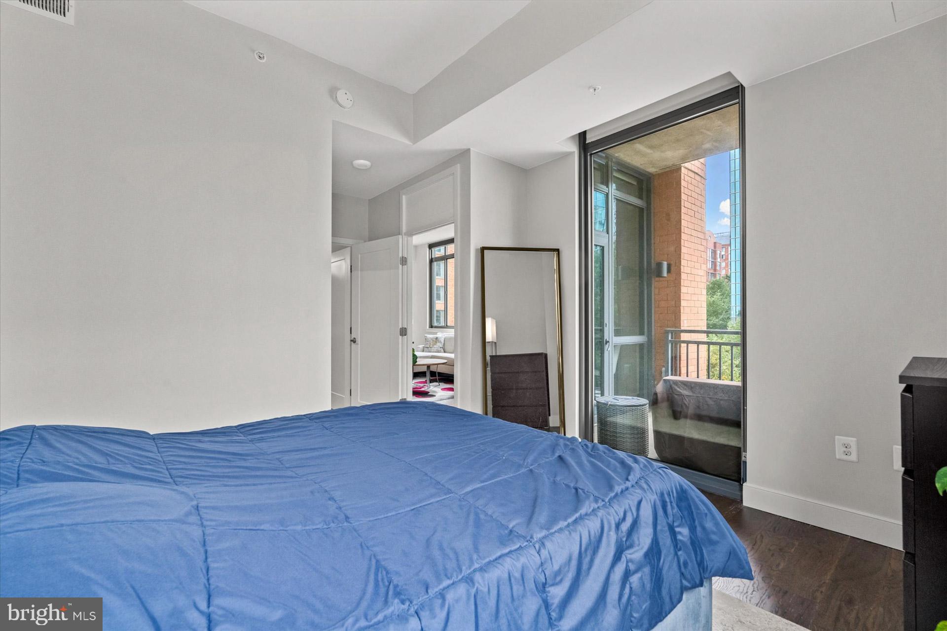 CLARENDON - Residential Lease