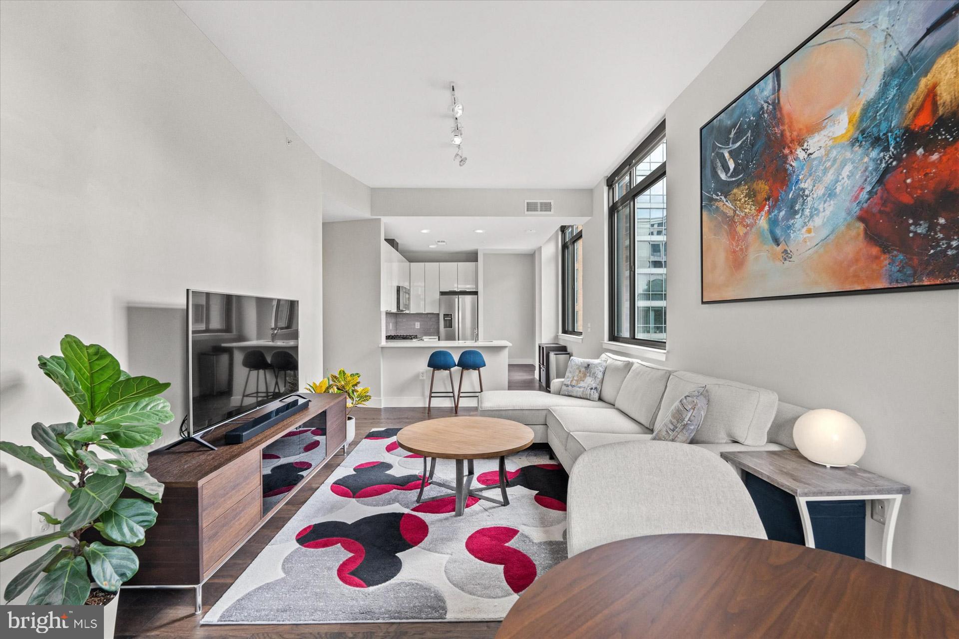 CLARENDON - Residential Lease