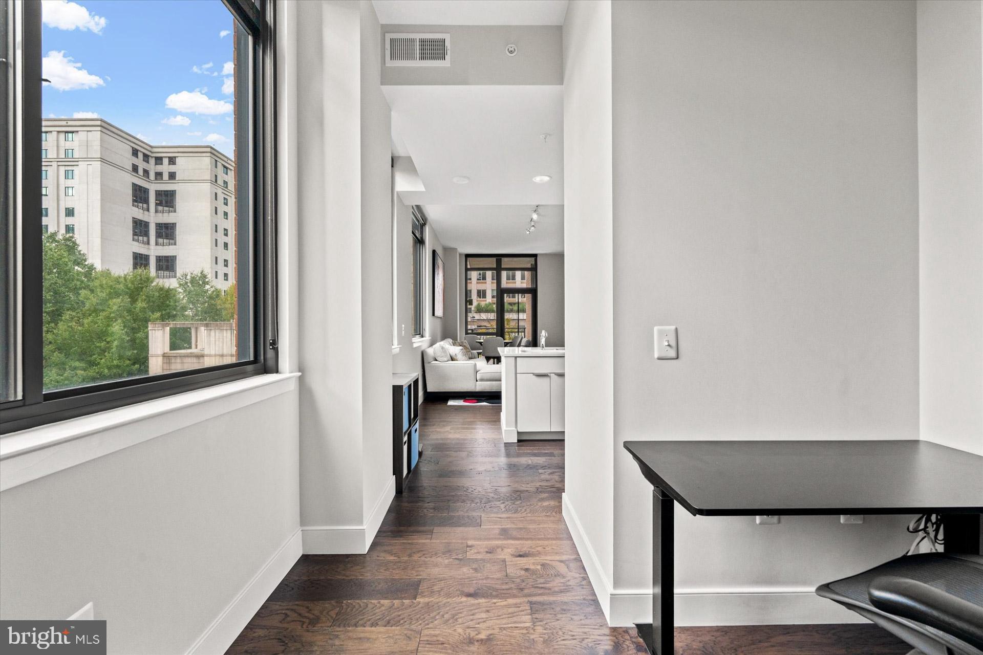 CLARENDON - Residential Lease