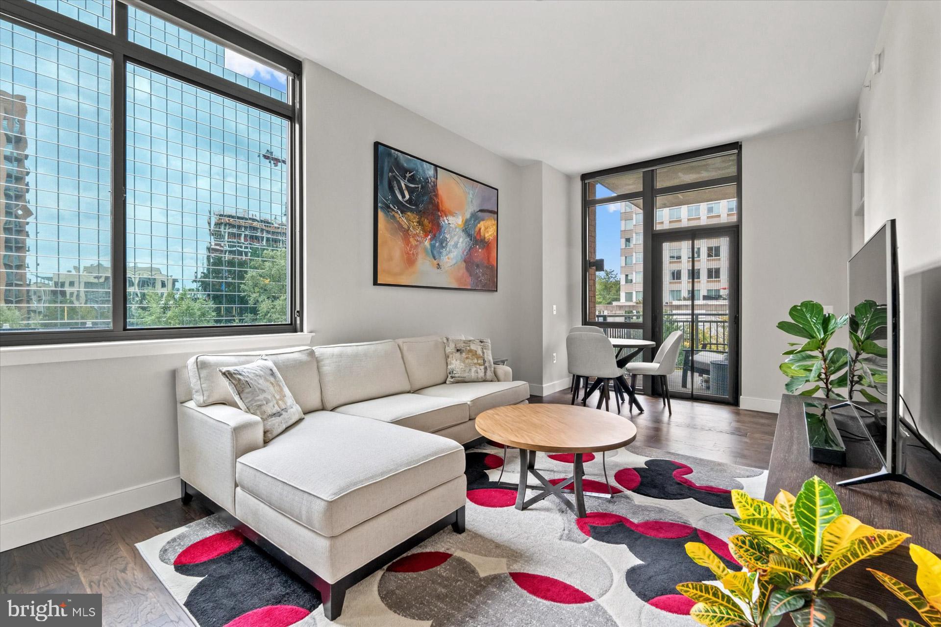 CLARENDON - Residential Lease