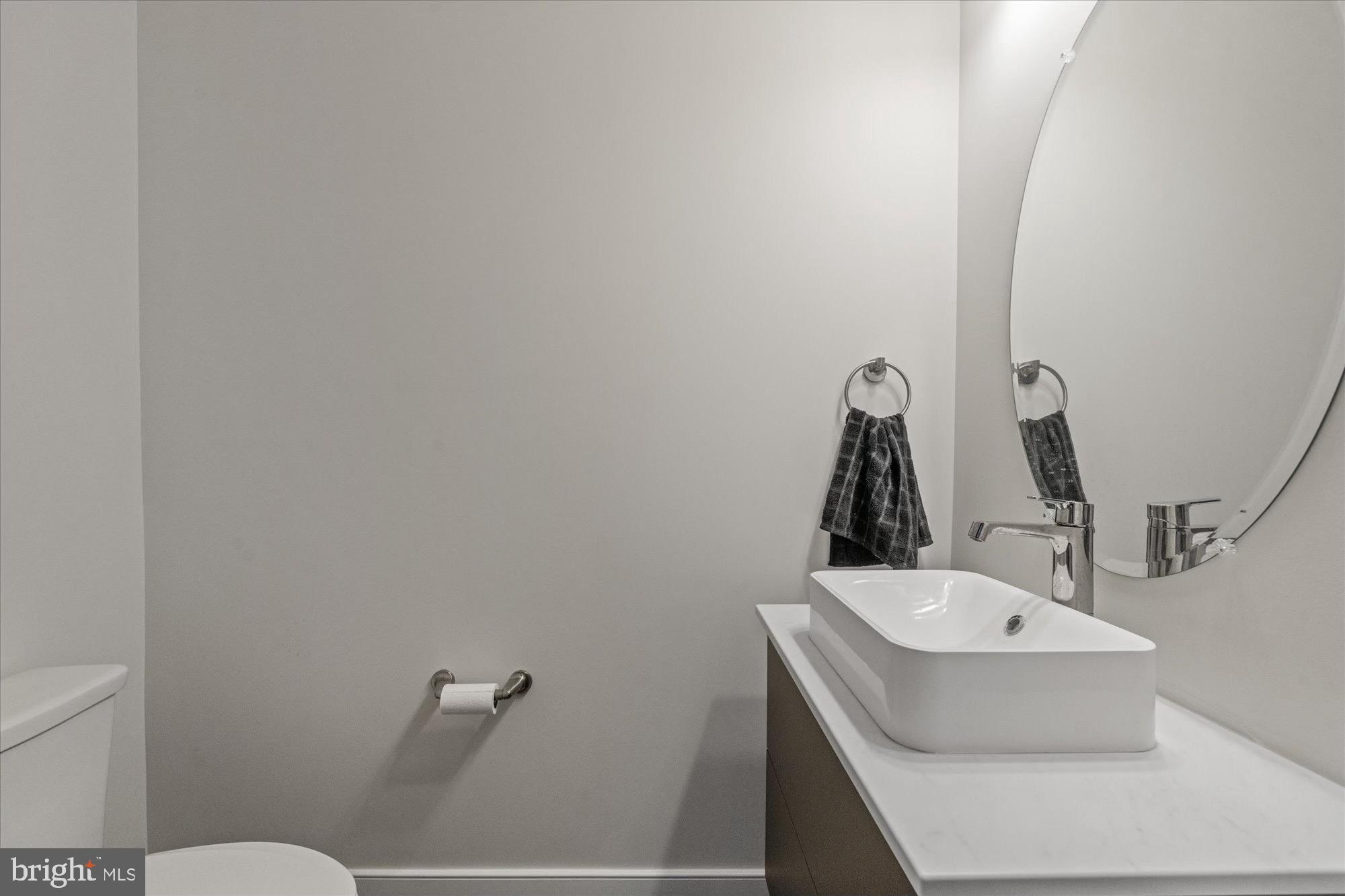 CLARENDON - Residential Lease