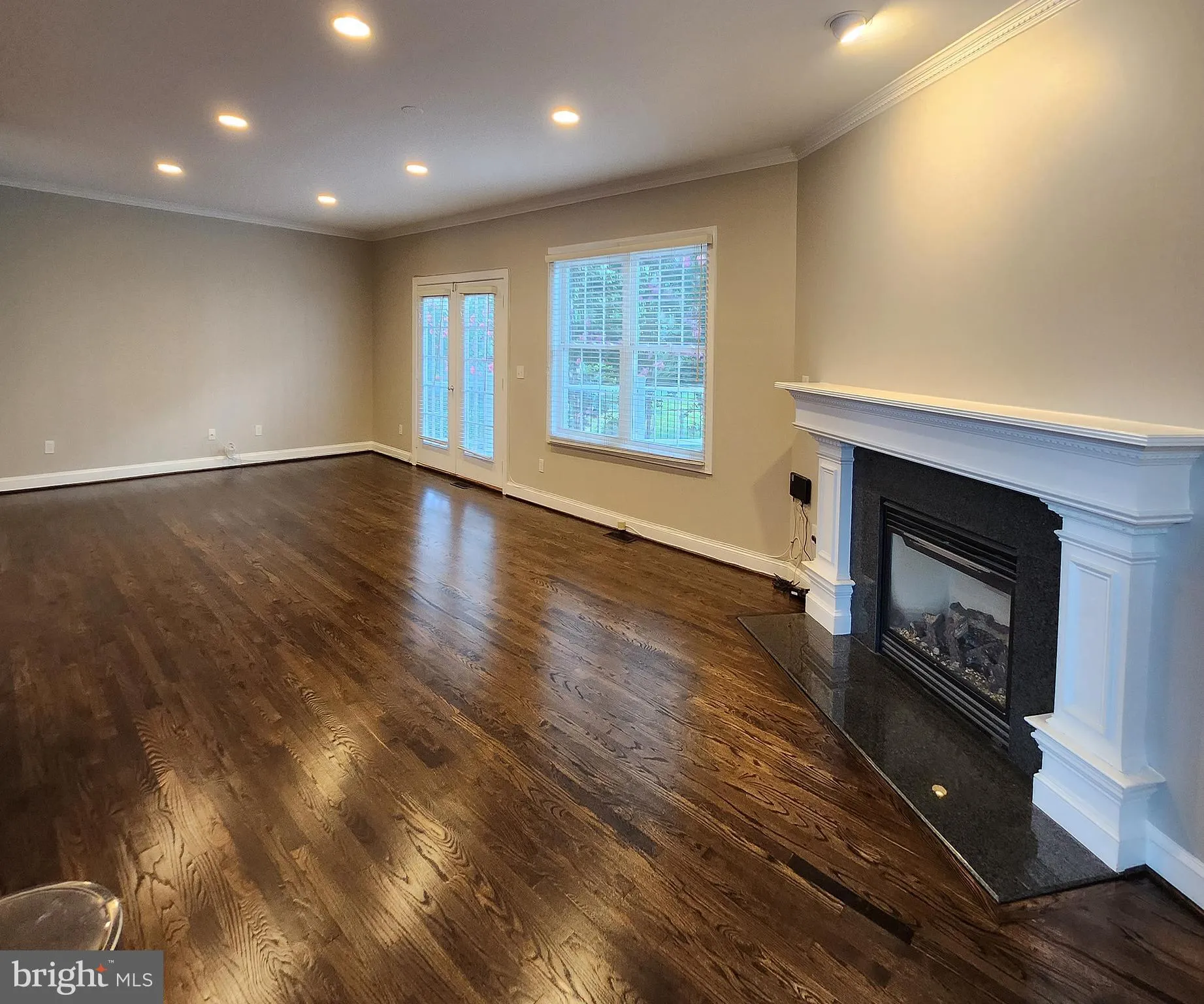 Vienna, Virginia 22180, United States, 6 Bedrooms Bedrooms, ,5 BathroomsBathrooms,Residential,Active,241312