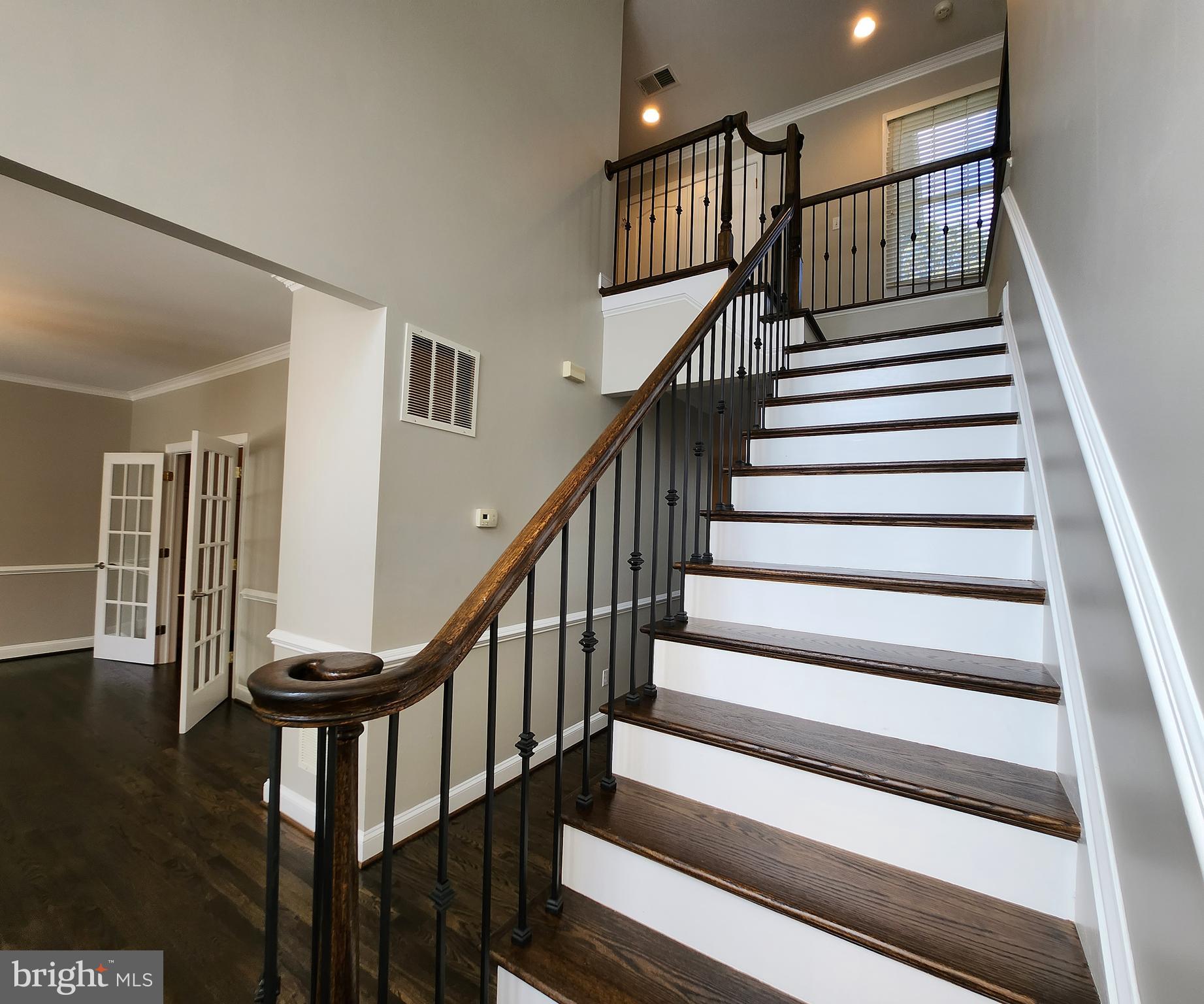 VIENNA WOODS - Residential Lease