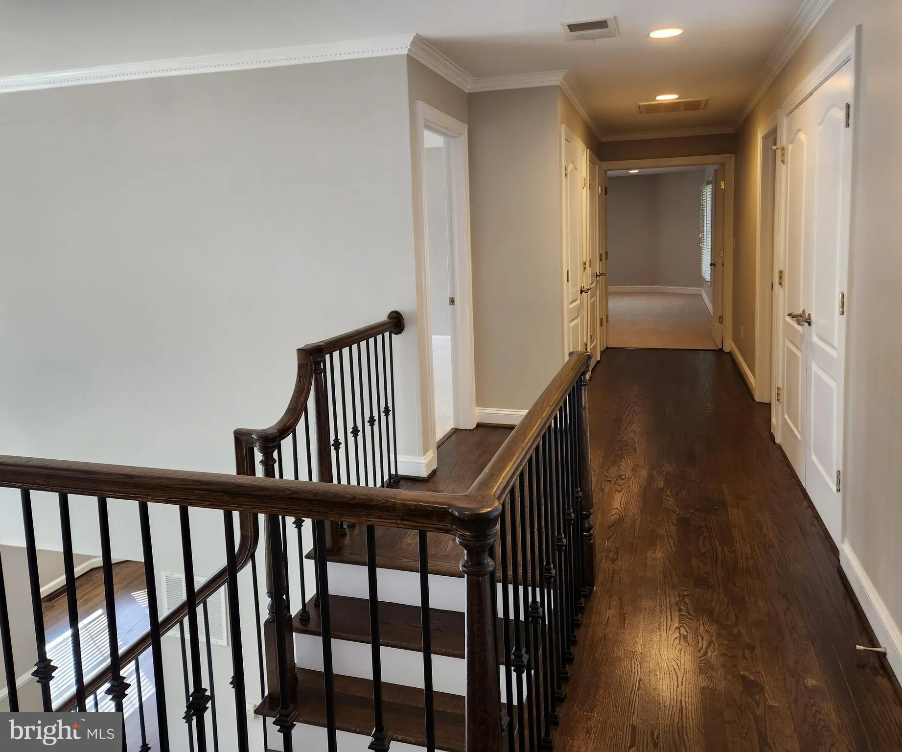 Vienna, Virginia 22180, United States, 6 Bedrooms Bedrooms, ,5 BathroomsBathrooms,Residential,Active,241312