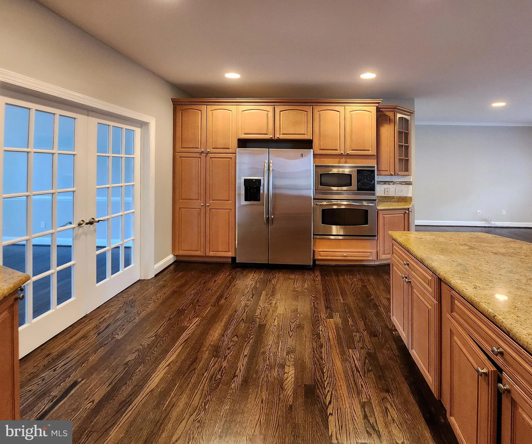 Vienna, Virginia 22180, United States, 6 Bedrooms Bedrooms, ,5 BathroomsBathrooms,Residential,Active,241312