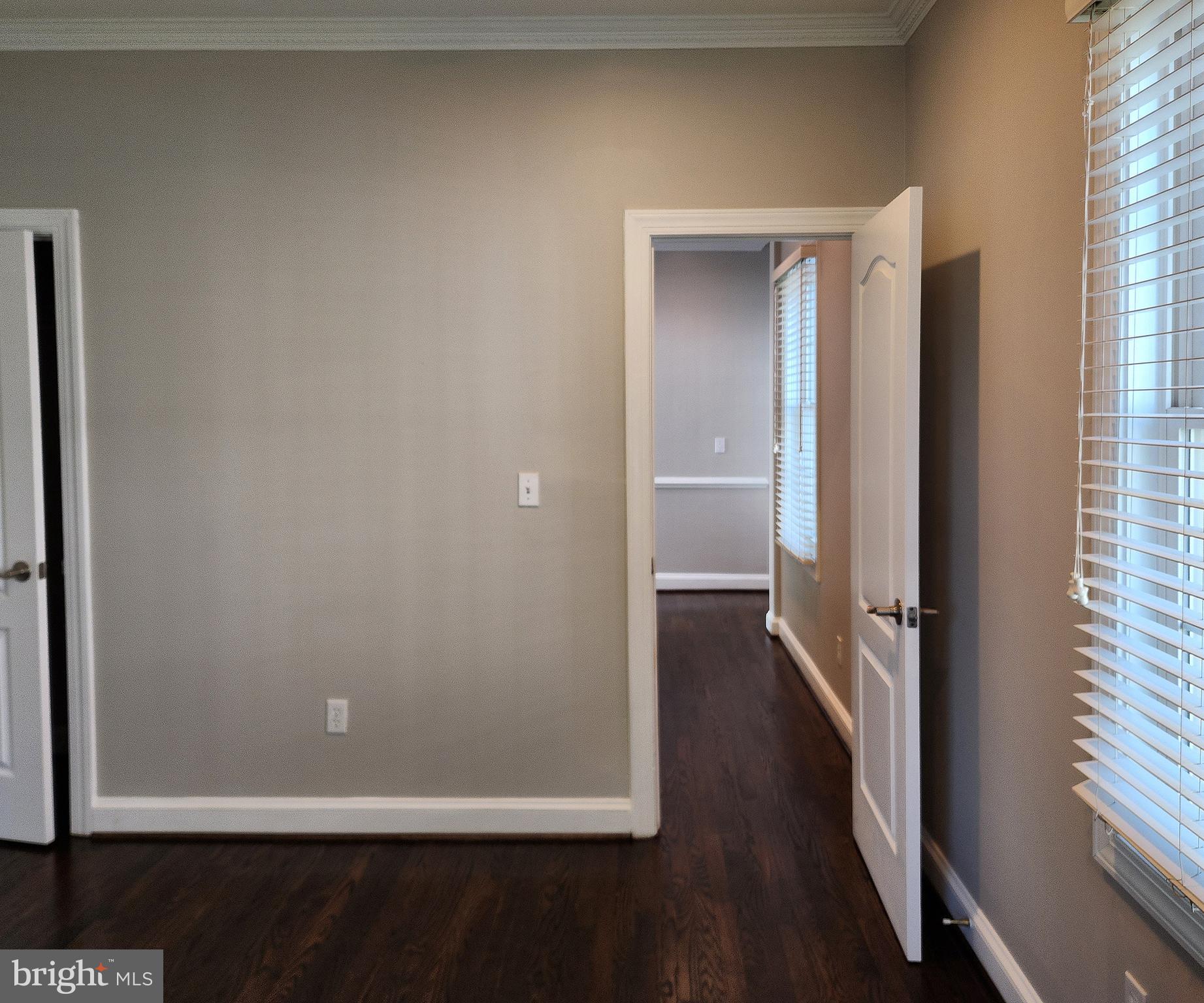 VIENNA WOODS - Residential Lease