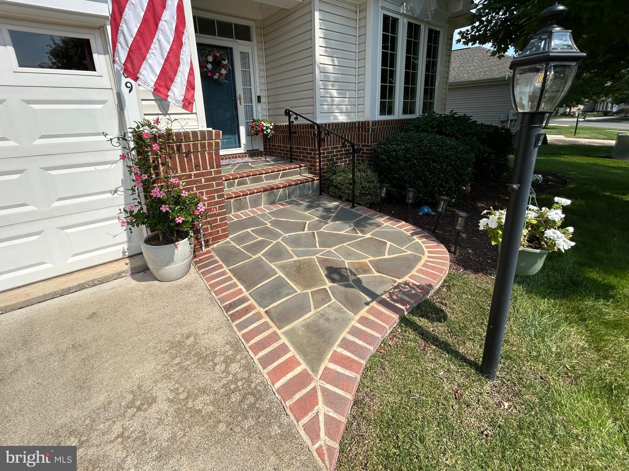 6909 SUNDAY SILENCE COURT