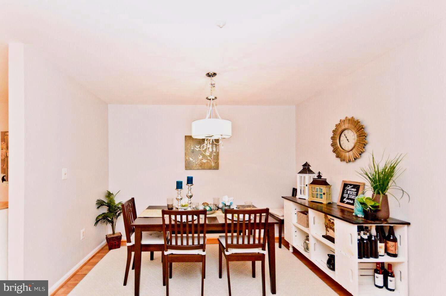 STRATFORD PLACE AT KINGS - Residential