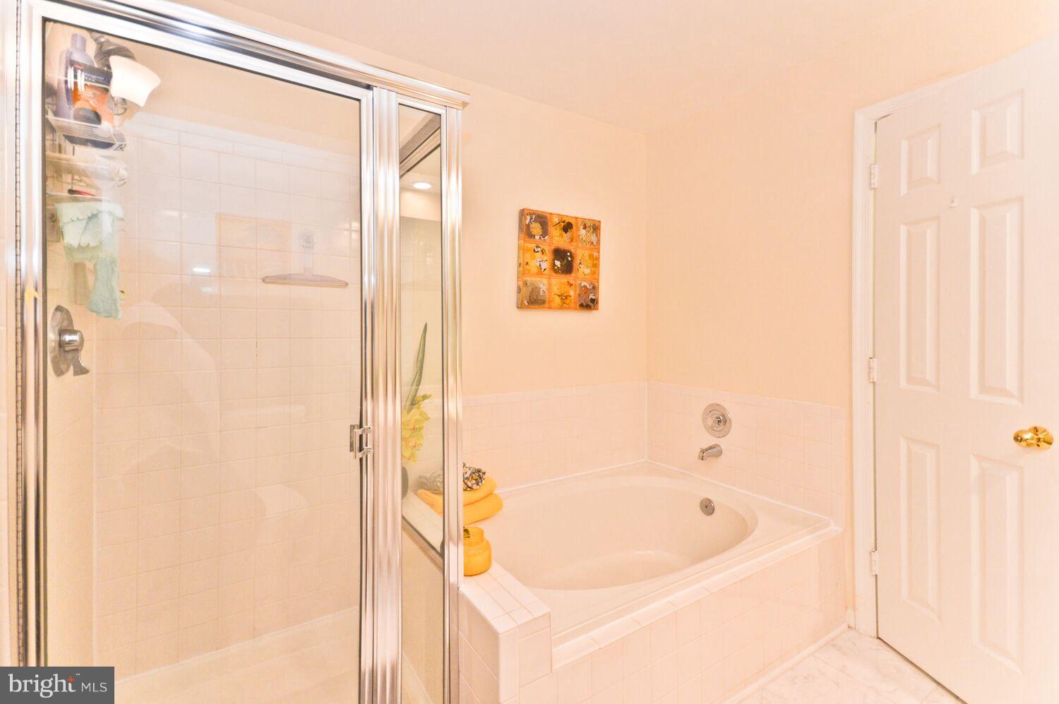 STRATFORD PLACE AT KINGS - Residential