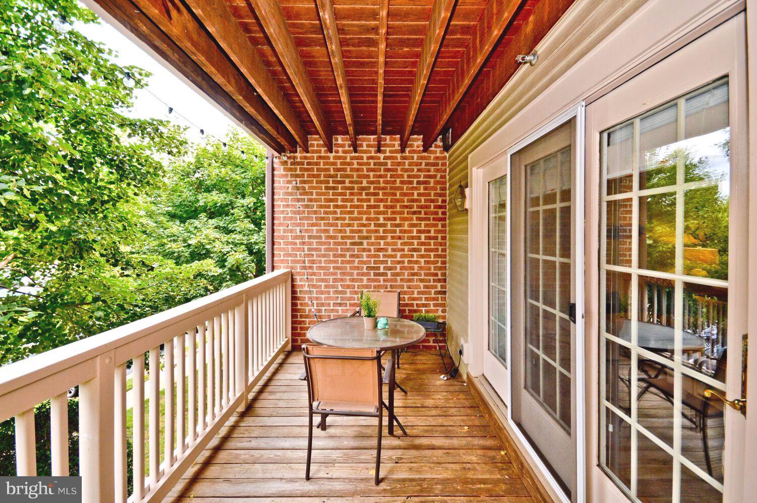 STRATFORD PLACE AT KINGS - Residential