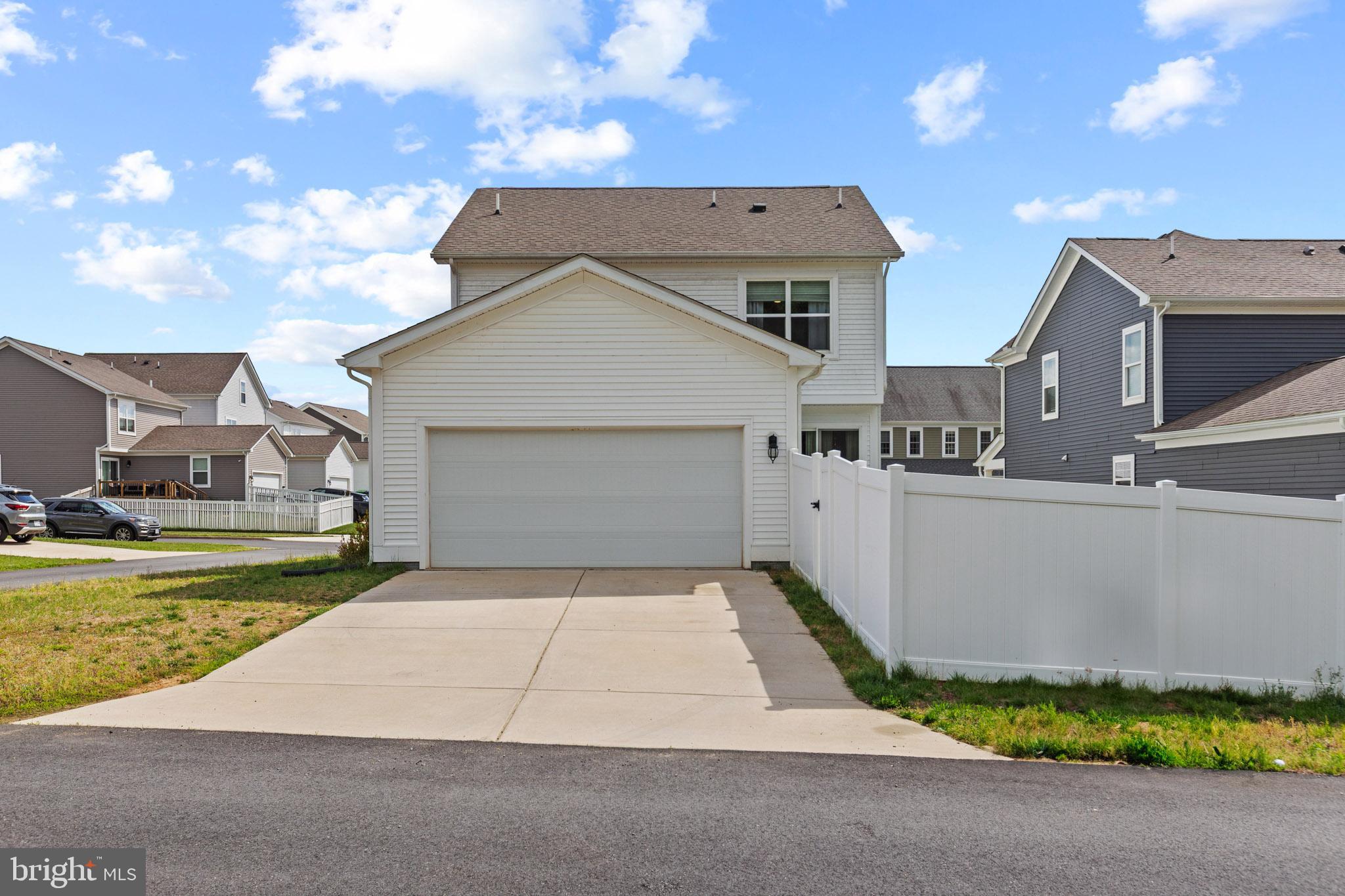 SOUTH RIVER - Residential