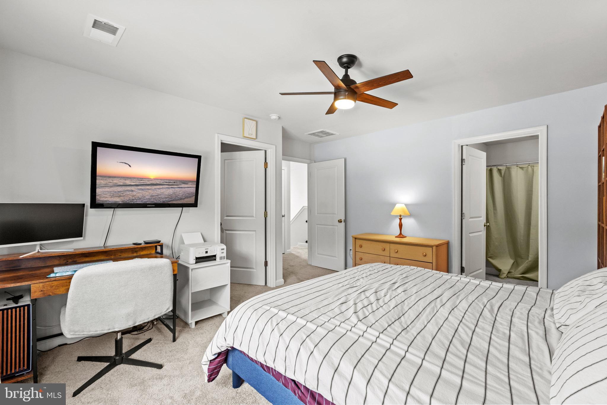 SOUTH RIVER - Residential