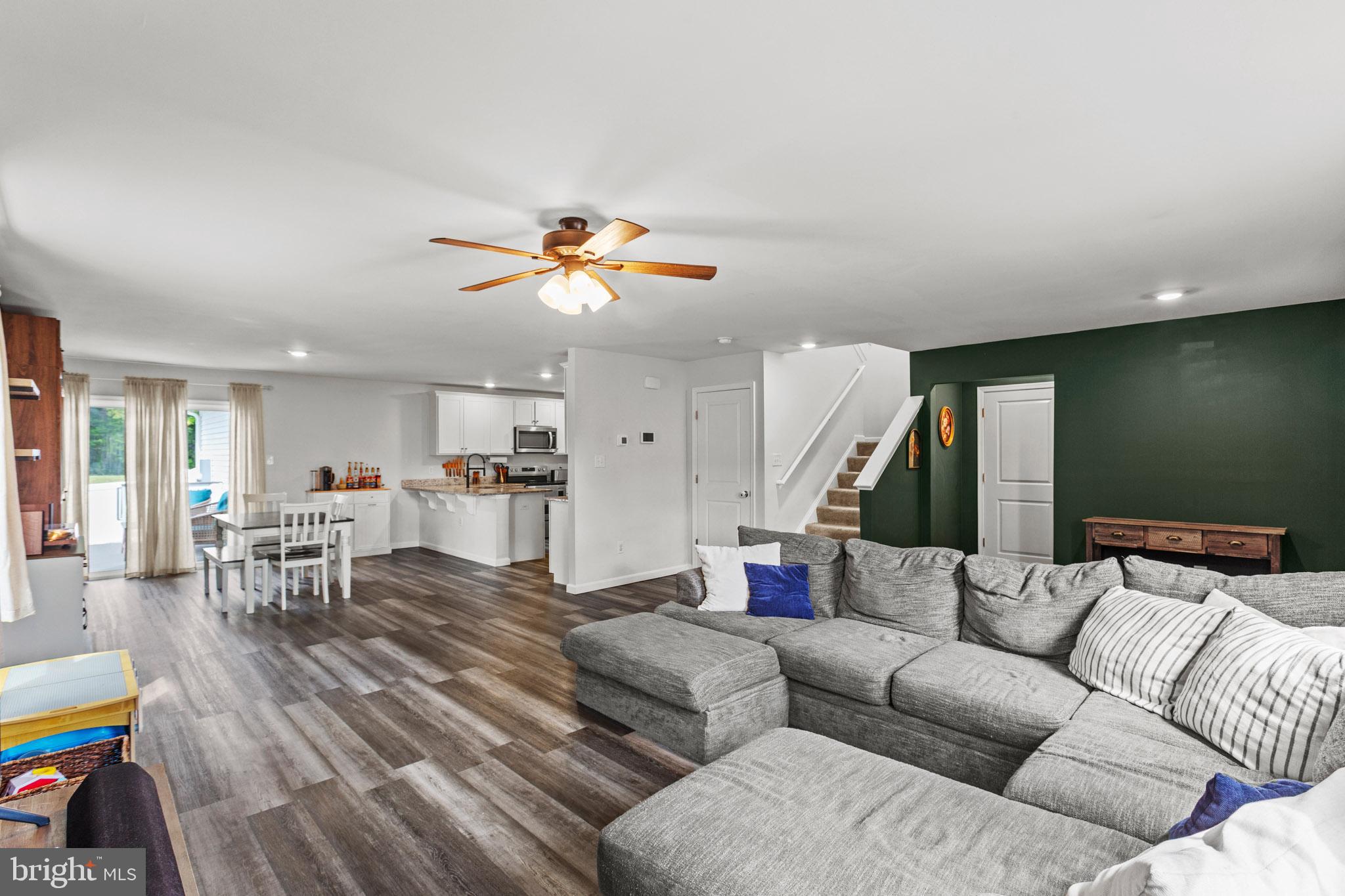 SOUTH RIVER - Residential
