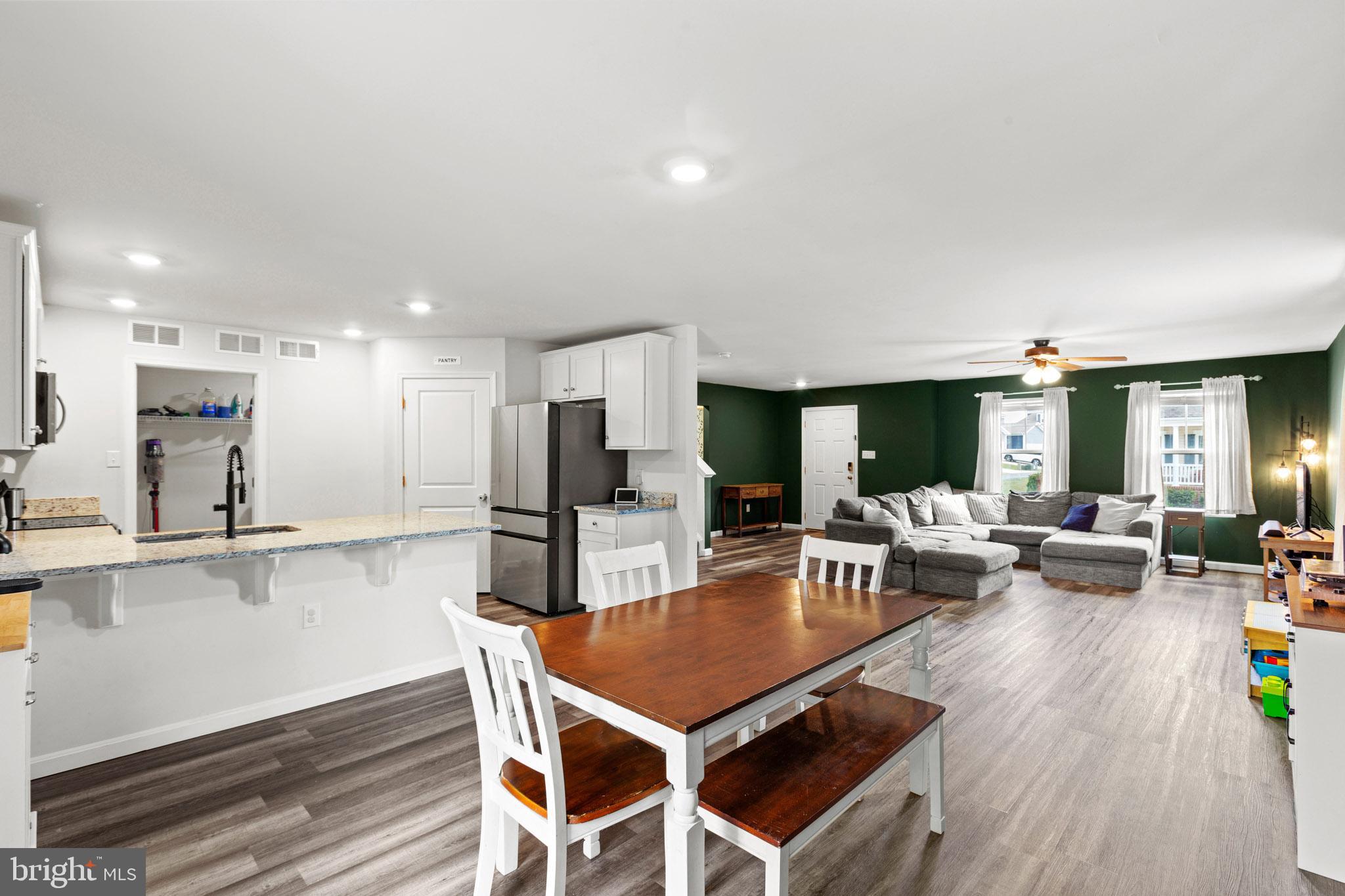 SOUTH RIVER - Residential