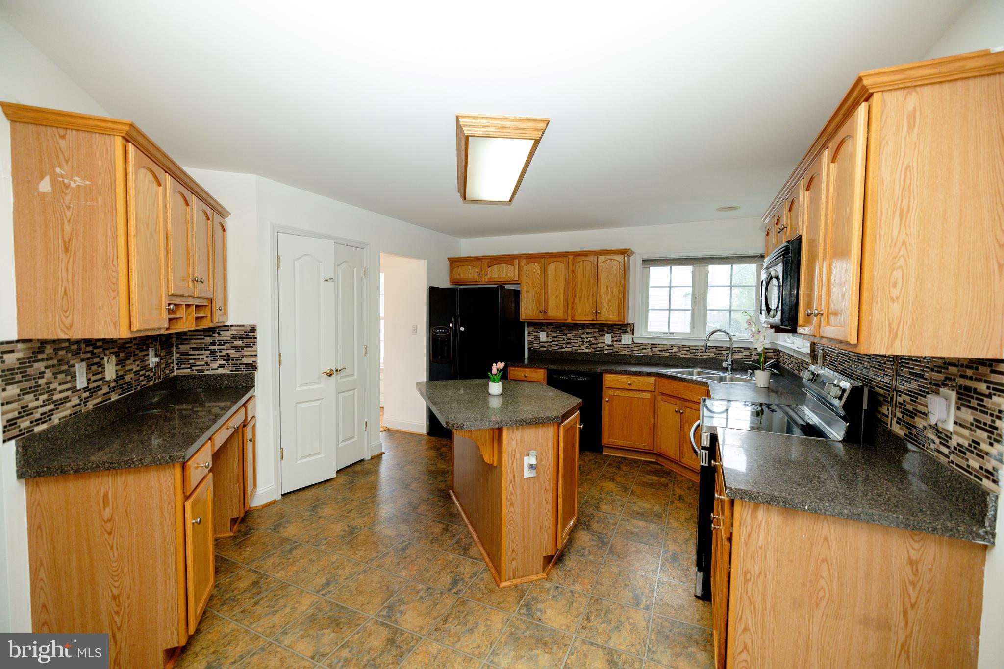 ROSEDALE - Residential