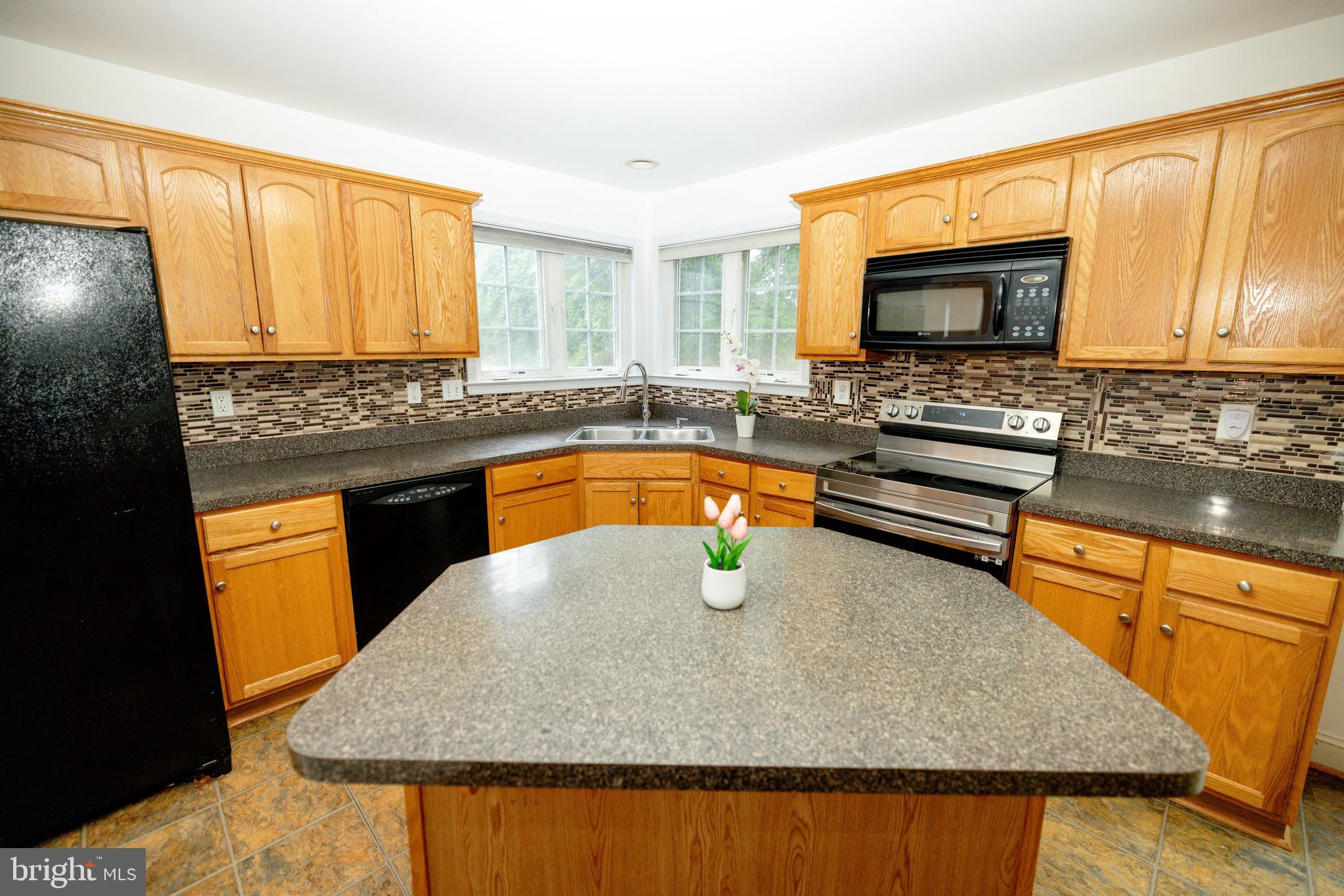 ROSEDALE - Residential