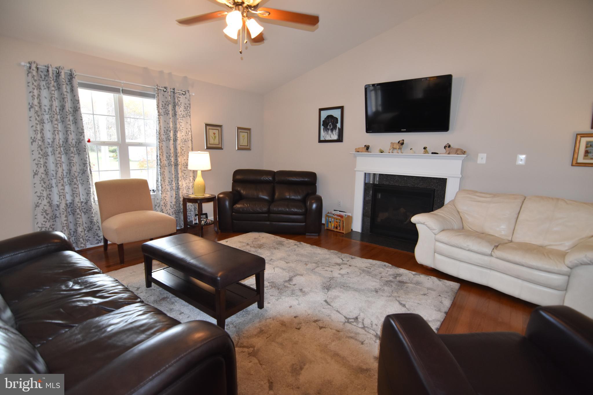 ELIZA DAVIS - Residential