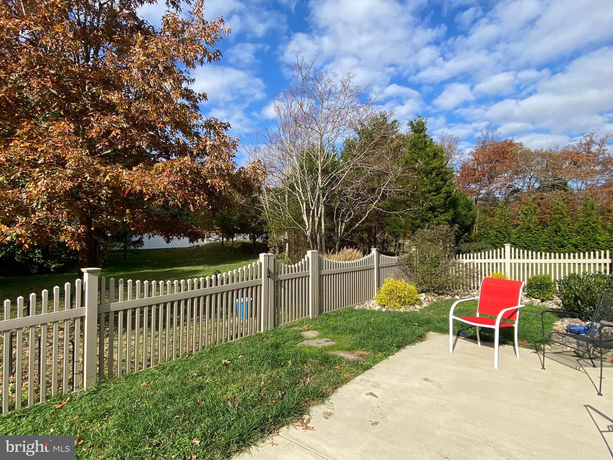 ELIZA DAVIS - Residential