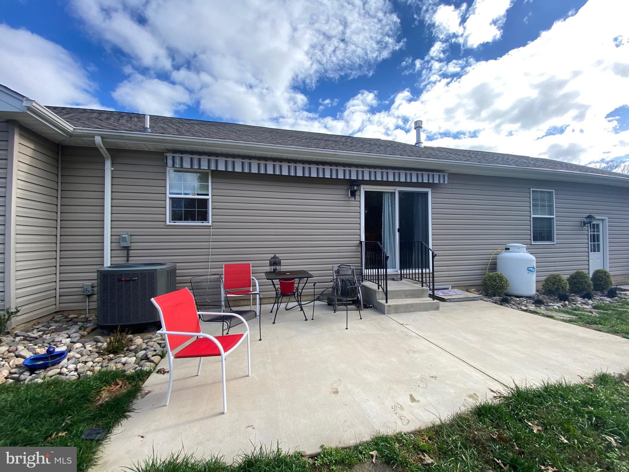 ELIZA DAVIS - Residential