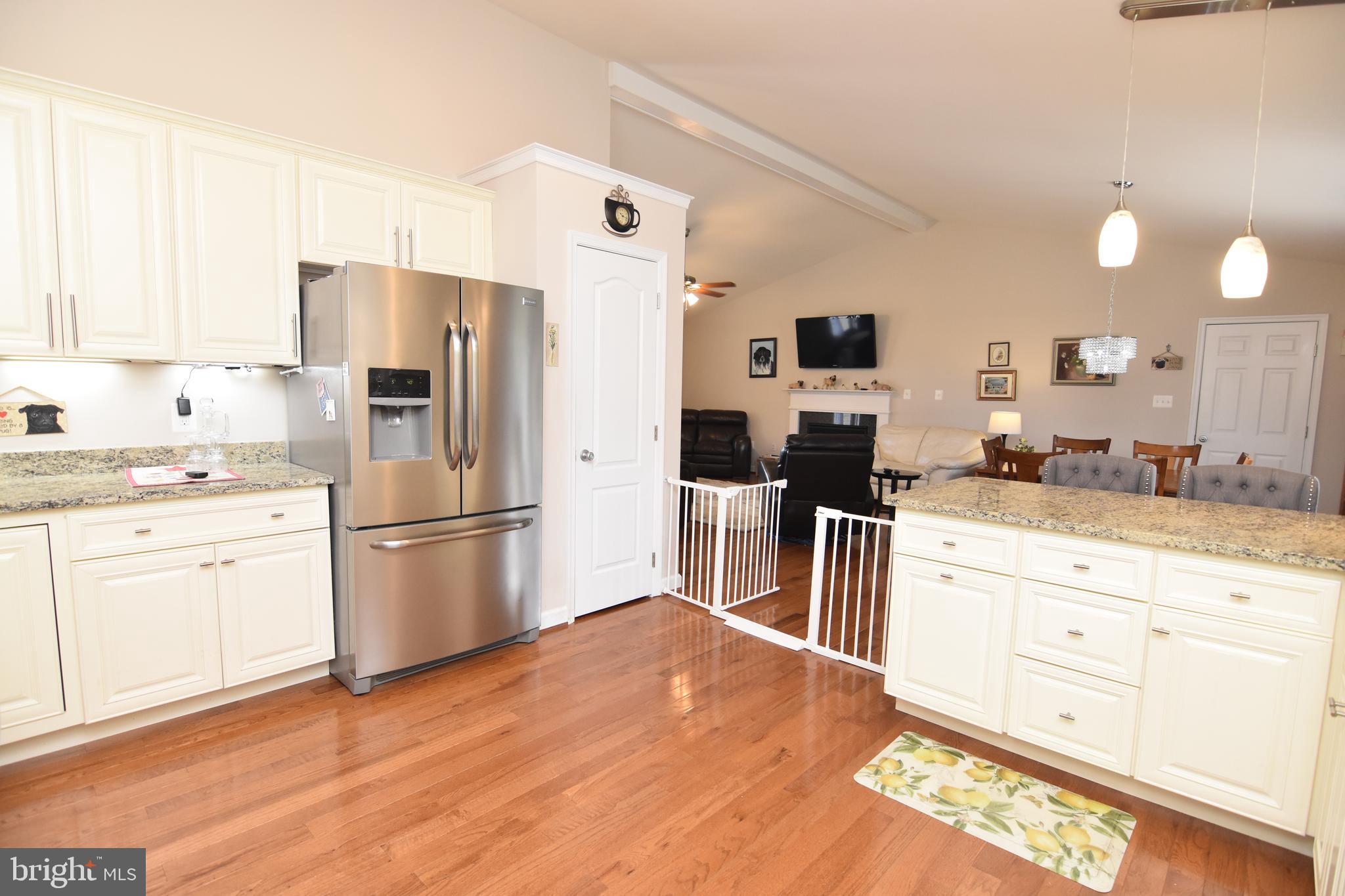 ELIZA DAVIS - Residential