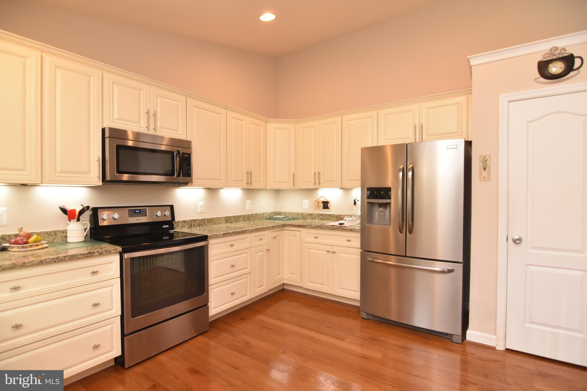 ELIZA DAVIS - Residential