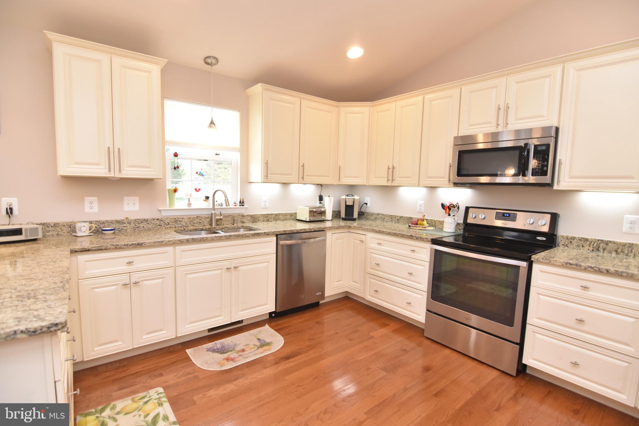 ELIZA DAVIS - Residential