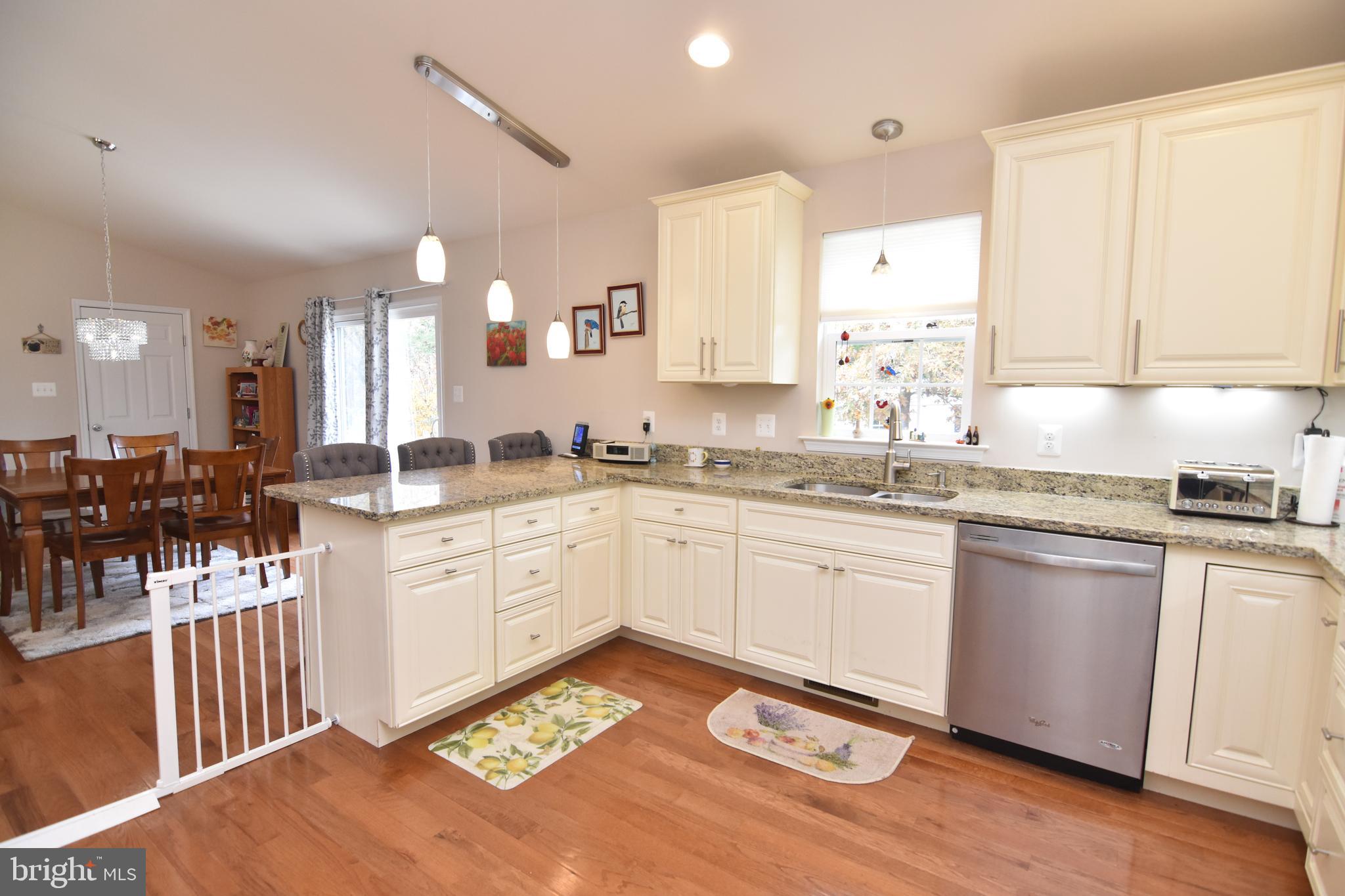 ELIZA DAVIS - Residential