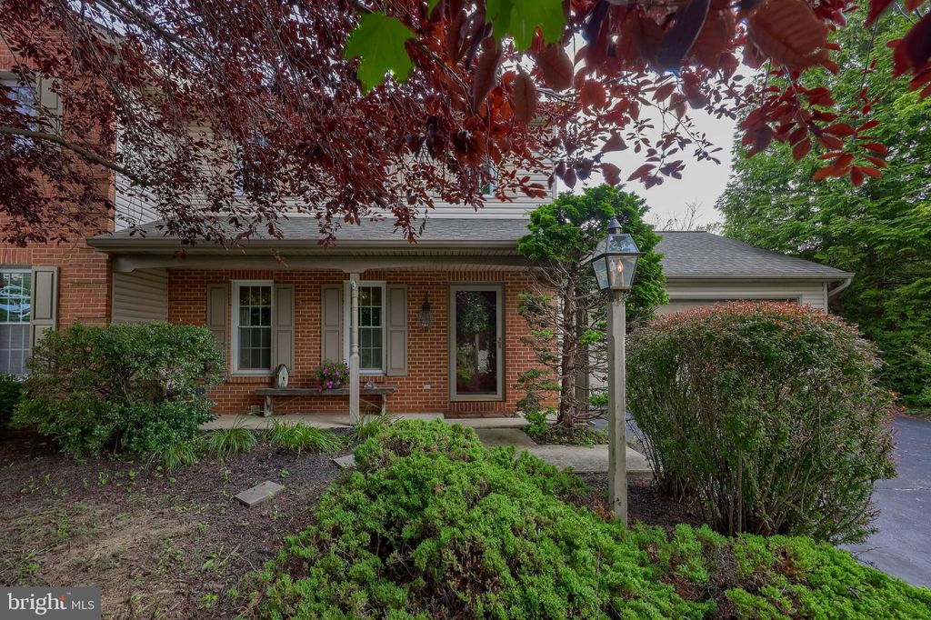 Photo of 15 Sunrise Drive, LITITZ, PA 17543 (MLS # PALA2073578)