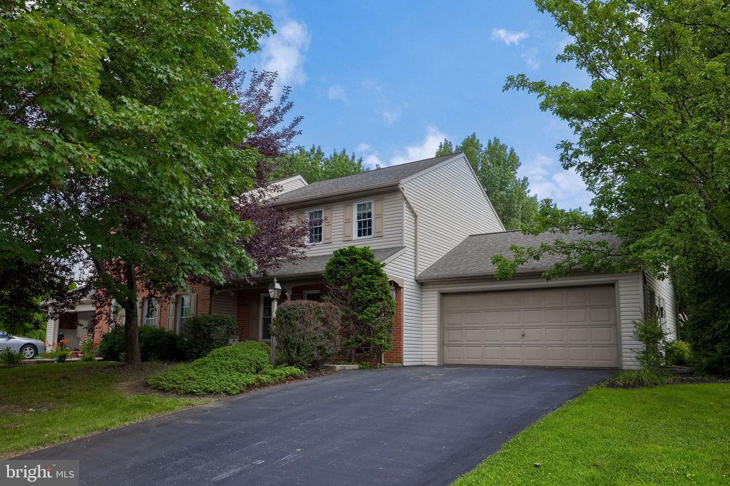Photo of 15 Sunrise Drive, LITITZ, PA 17543 (MLS # PALA2073578)