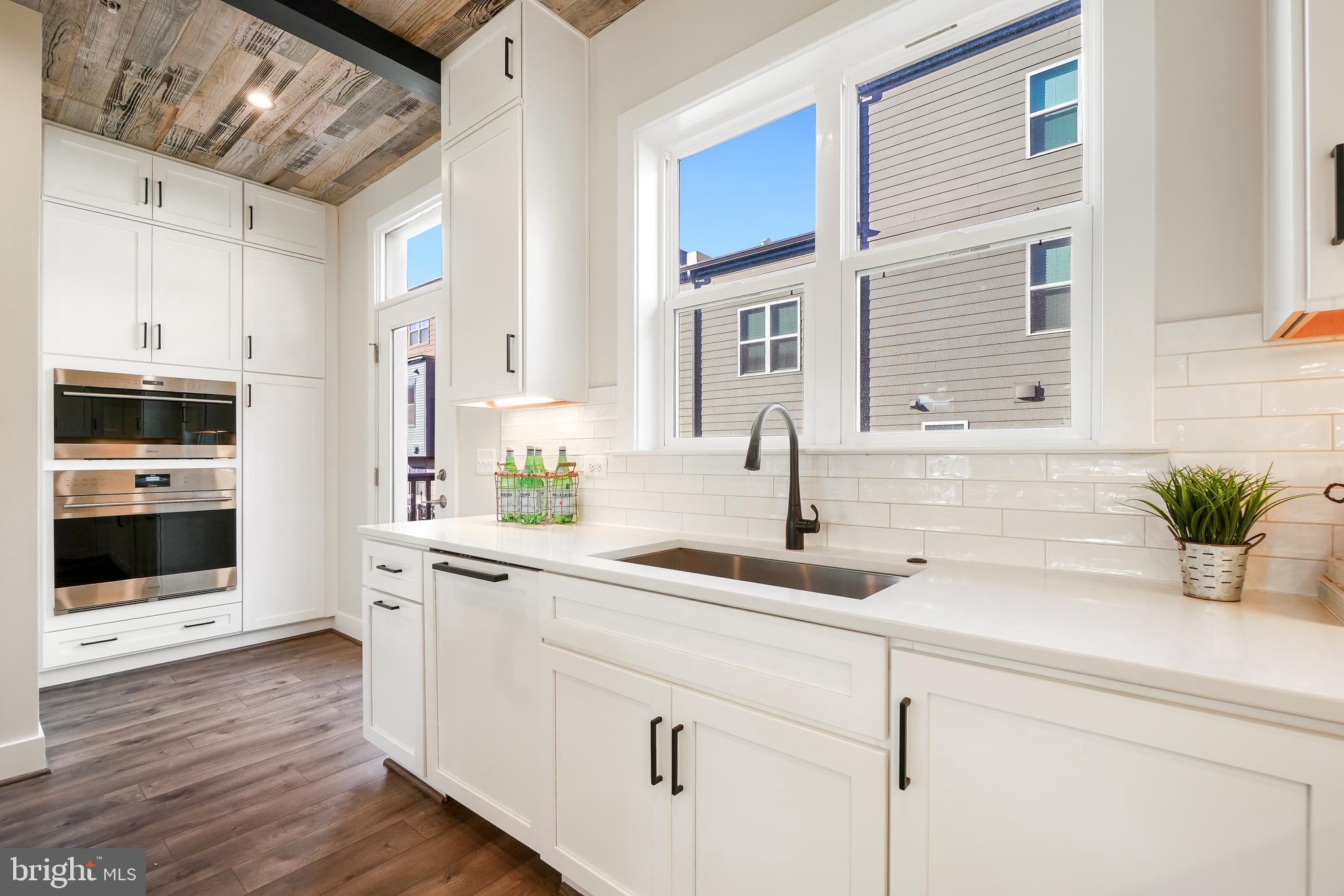 TOWER OAKS - Residential