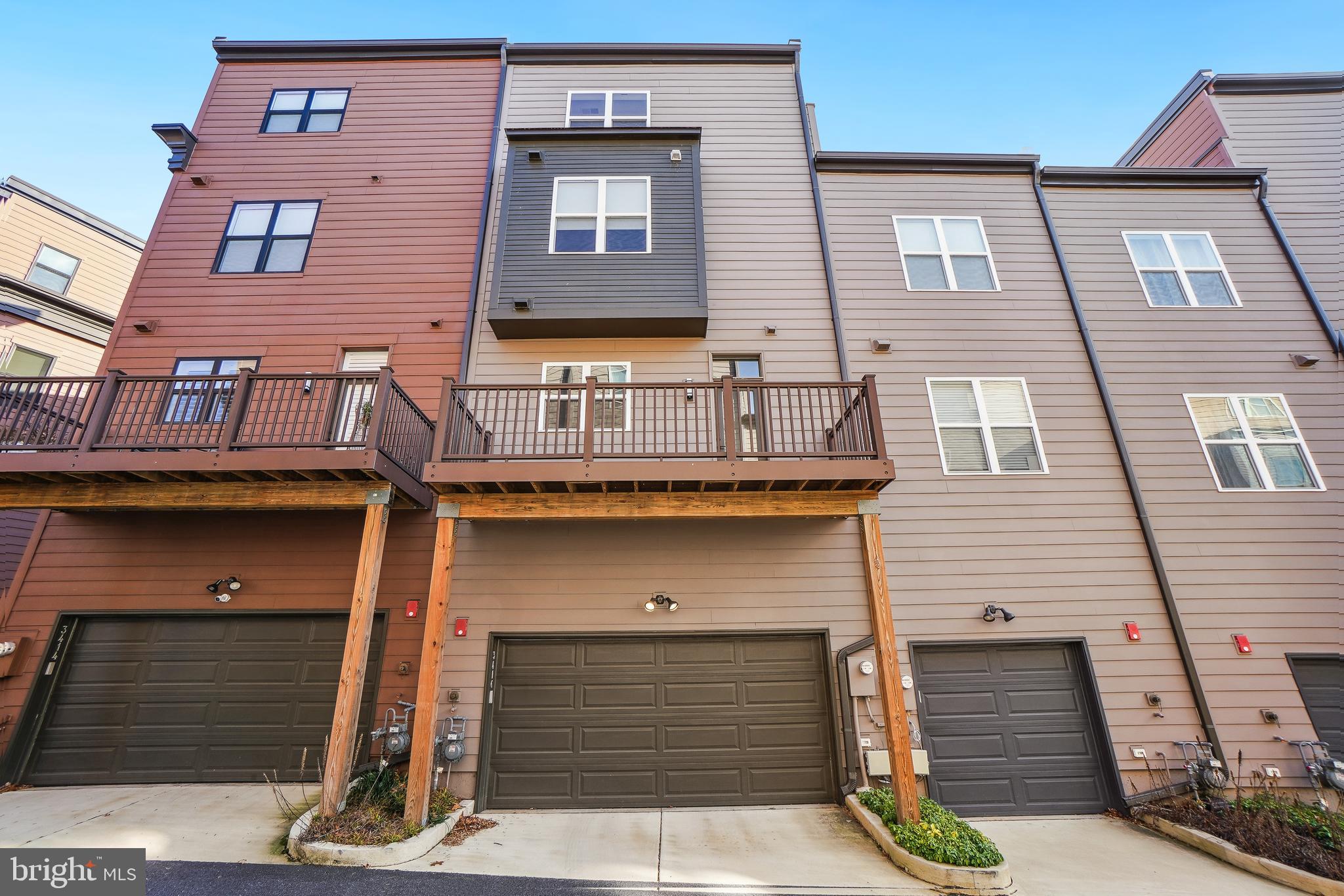 TOWER OAKS - Residential