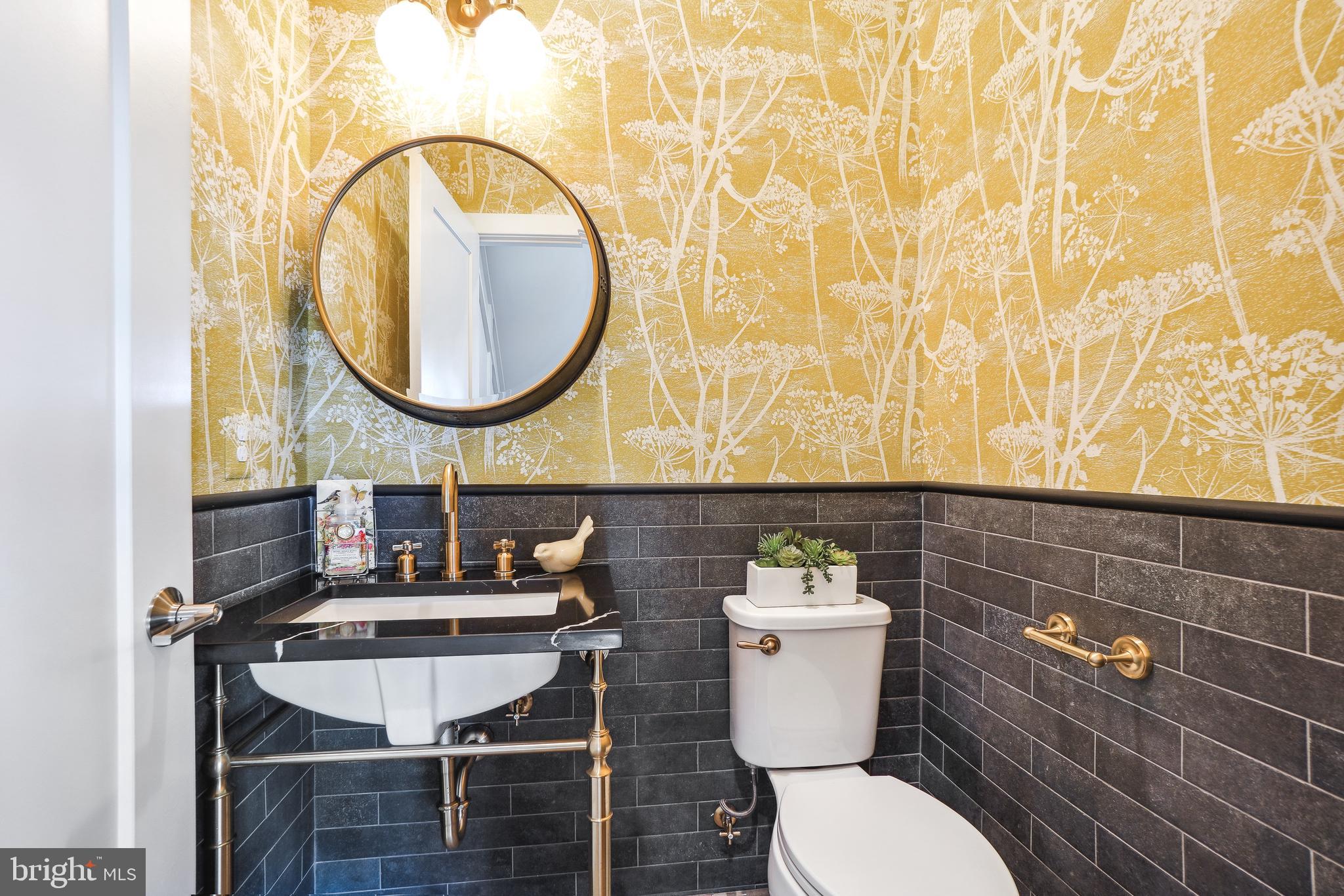 TOWER OAKS - Residential